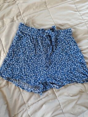H&M Blue Floral Paperbag Waist Shorts